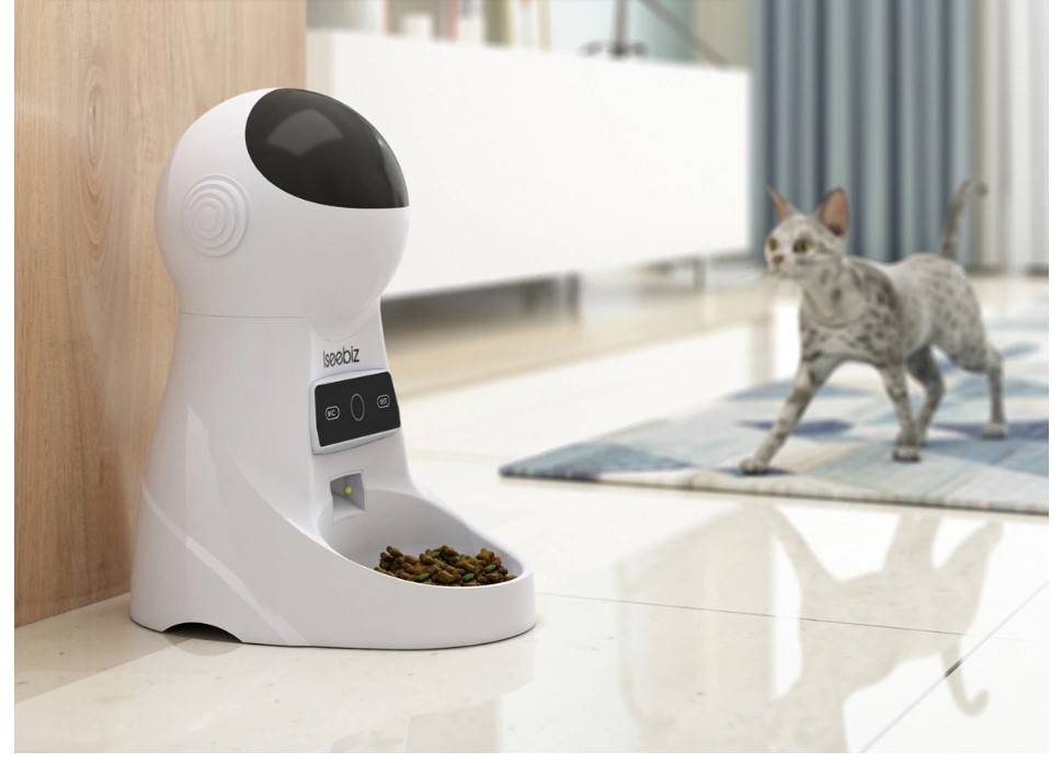 Automatic Pet Feeder with Voice Recording Automatic Pet Feeder with Voice Recording